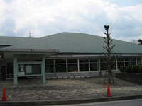 名張市立図書館